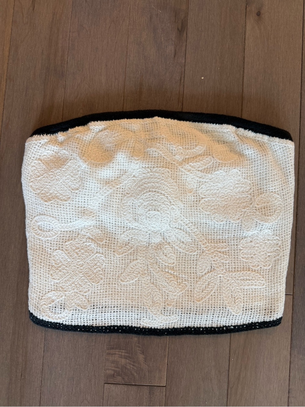 Abercrombie & Fitch White Crochet Strapless Crop Top with Black Trim